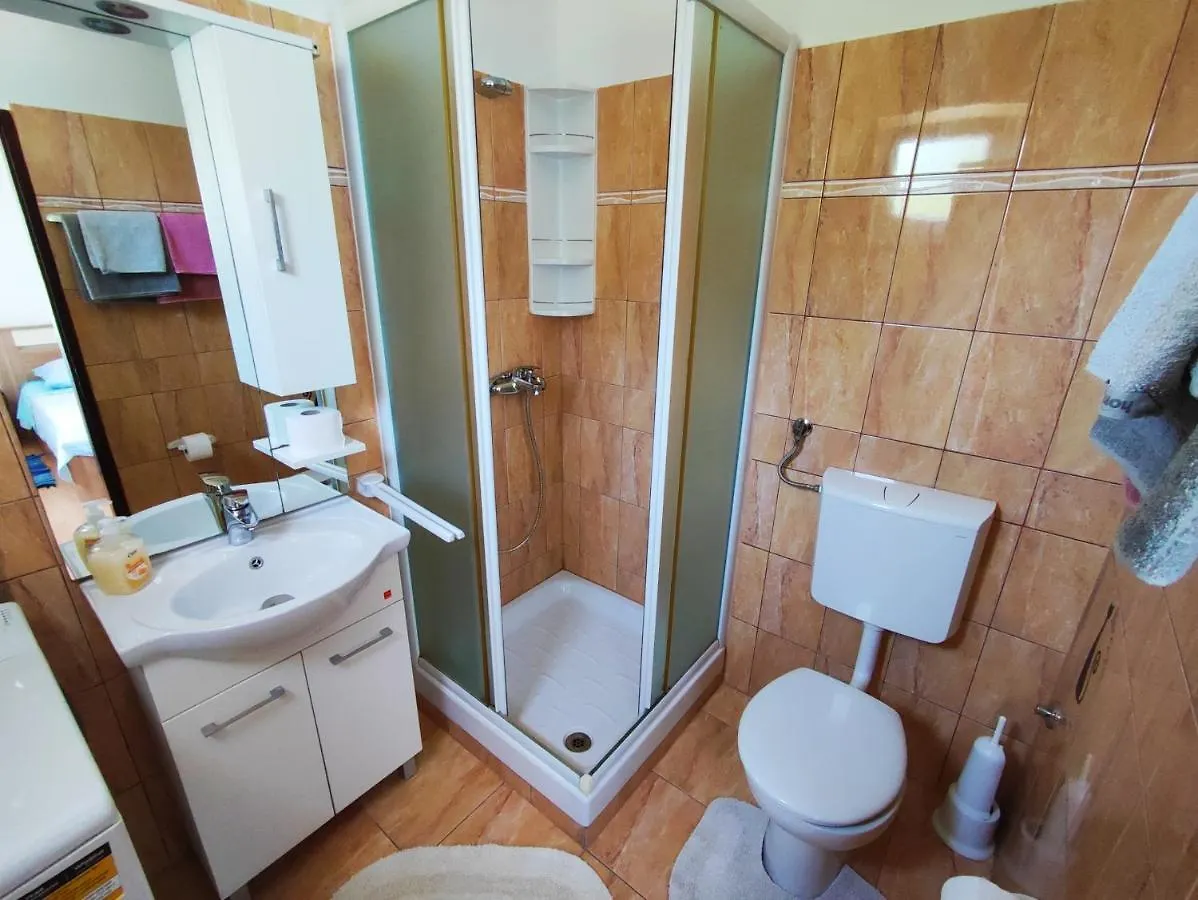 Apartament Apartmani David Pula