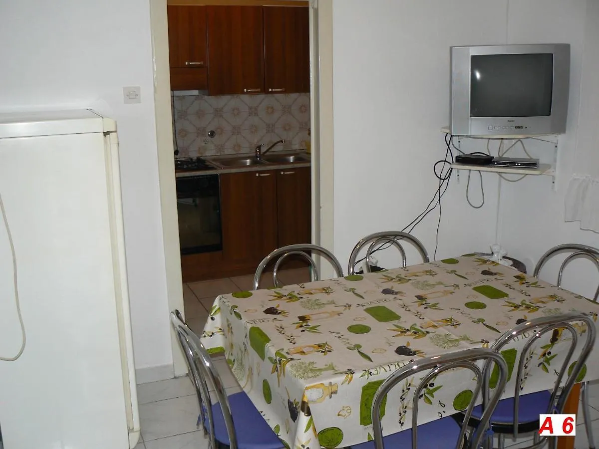 Apartmani David Pula